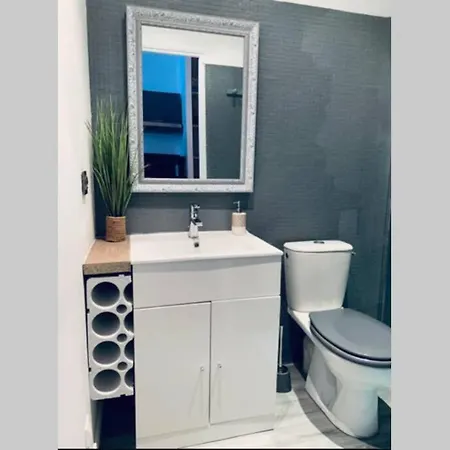 Apartment Studio Equipe A 30m De La Plage De Miomo,5mn De Bastia,cap-corse
