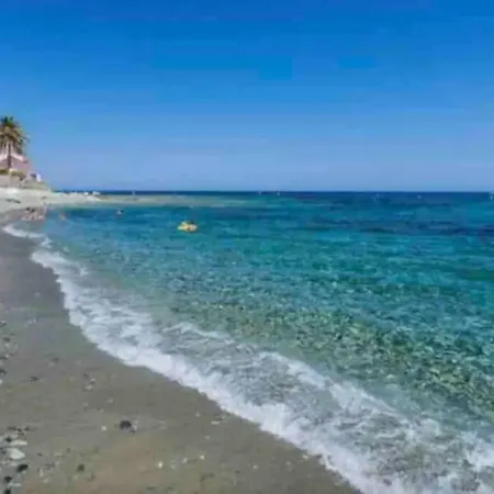 Apartment Studio Equipe A 30m De La Plage De Miomo,5mn De Bastia,cap-corse Santa-Maria-di-Lota